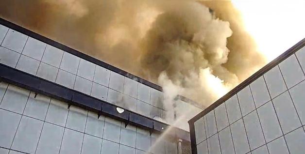 이천 철제 가공 공장서 용접작업 중 불…직원 등 17명 대피