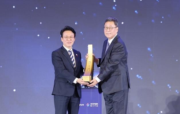 현대글로비스, 60억달러 수출의 탑 수상…"수출 경쟁력 강화"