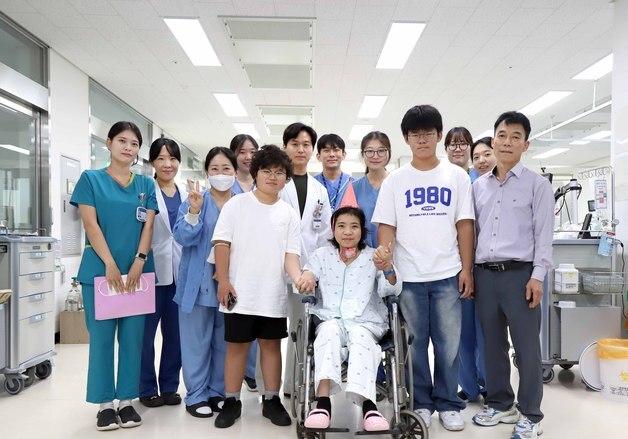 '21개월 혼수상태' 자가면역뇌염 환자, 경상국립대서 기적적 회복