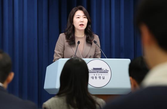 李대통령 "12·3 국민주권의 날 지정·법정공휴일 입법 꼼꼼히 챙겨야"