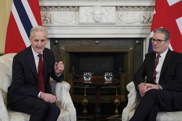 영국·노르웨이, '러시아 잠수함 추적' 공동 군함 운영