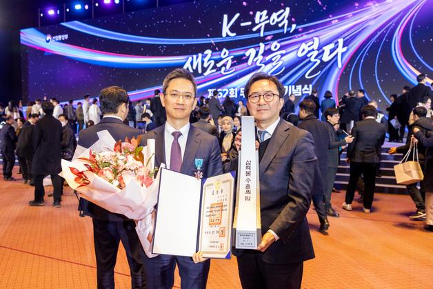 GC녹십자, '3억불 수출의 탑' 수상…"美 성장 기반 글로벌 사업 확대"