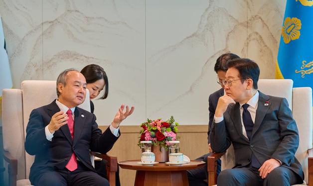 이재명 대통령 '손정의 소프트뱅크그룹 회장 접견'