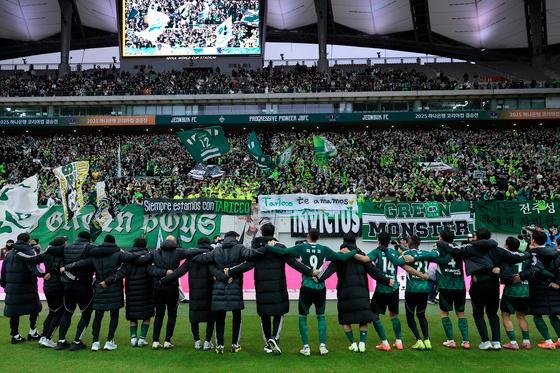 사령탑 바뀐 전북, 홍정호·박진섭·송민규 주축들도 이탈 조짐