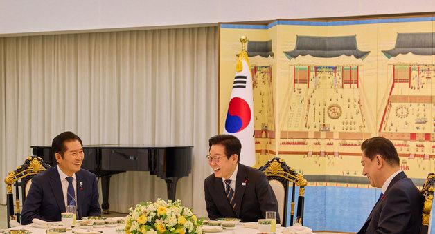 李 "개혁입법, 국민 눈높이 맞게 합리적으로 처리되길"