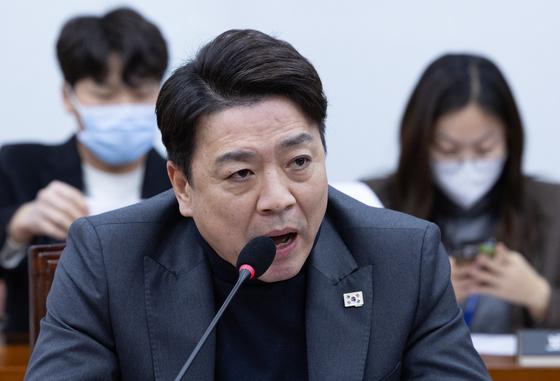 與 "北 한미연합훈련 비난, 강한 유감…군사적 도발도 중단하라"