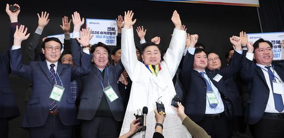 '골리앗 서울' 꺾은 전북·전주…하계올림픽 유치 대한민국 대표로 