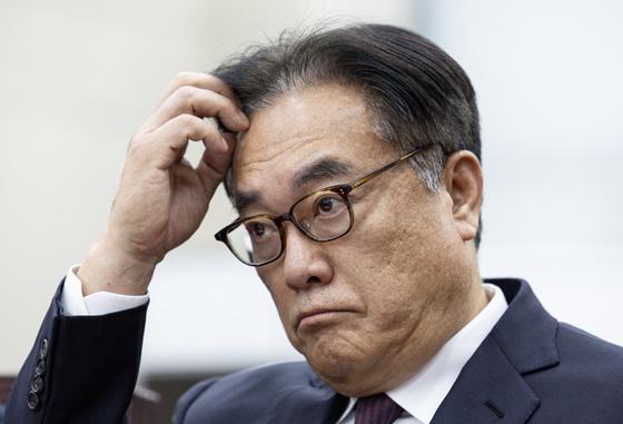 경찰, '尹대통령실 PC 초기화 의혹' 정진석 소환 통보