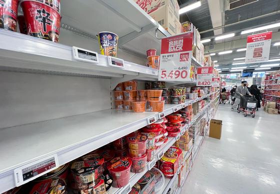 투자자 울린 홈플러스 유동화증권…'금융채권' vs '상거래채권' 해석 분분