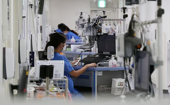 내 진료기록을 직원이 '찰칵'…병원 개인정보 관리 '구멍'
