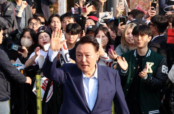 尹 "올바른 나라 물려줘야 한다는 절박감에 계엄" 기존 주장 되풀이