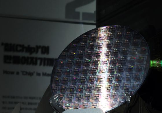 韓 반도체 2강·방산 4강·AI 3강 목표…초혁신경제로 잠재성장률 반등