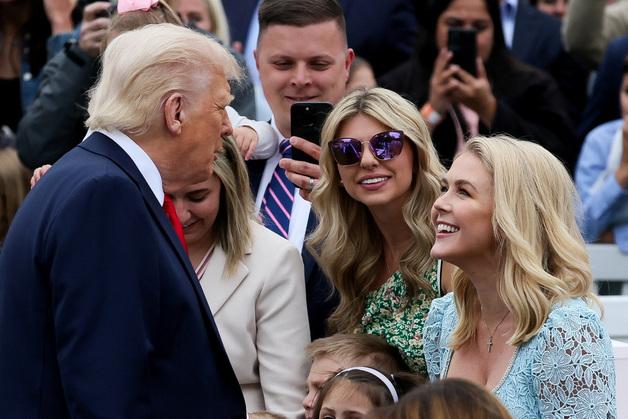 트럼프 노벨평화상? 노벨문학상도 가능하다