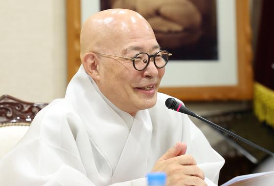 진우스님, 새해 첫 행보는 '사회적 약자와 함께하는 108배' 