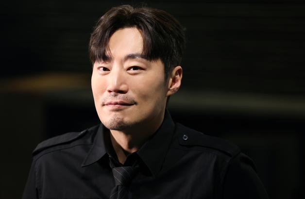 이희준, 경계 없는 배우의 아우라