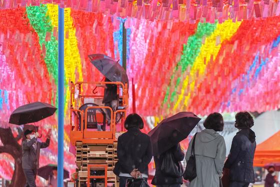 국힘, 부처님오신날 맞아 "자비 몸소 실천해 대립·갈등 넘겠다"