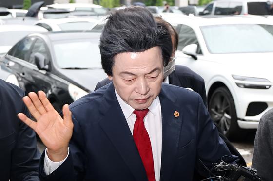 '사기·추행 혐의'로 구속된 허경영, 1년여 만에 보석 석방