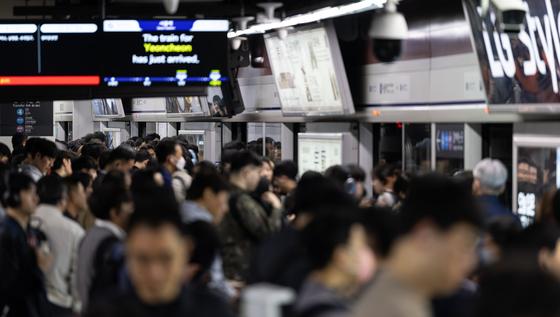 서울 지하철 올해도 파업하나…사측 '수장 공백' 파업 위기 고조