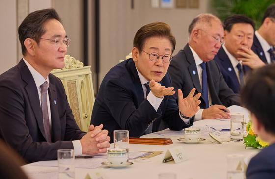 경제계 '소통' 노력 돋보였다…노동 정책 '우려'