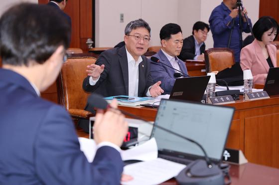 '친한' 박정하 "국힘 윤리위원장에 尹변호인단 도태우 거론"