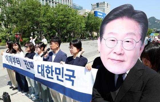 李, 尹 토건 환경정책 중단·4대강 보 전면 개방…AI 홍수대응 '유지'