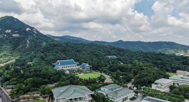 靑 "카타르 LNG 수급 문제 없어…나프타 대체 도입 지원 중"