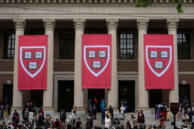 트럼프 압박에도 하버드 유학생 역대 최다…韓출신 8.7% 늘어