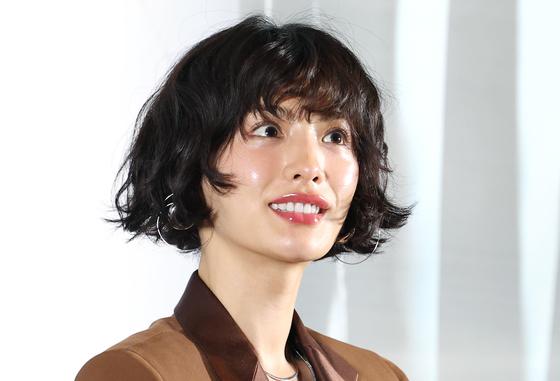 강도에 역고소 당한 나나…법조계 "살인미수? 터무니없다"