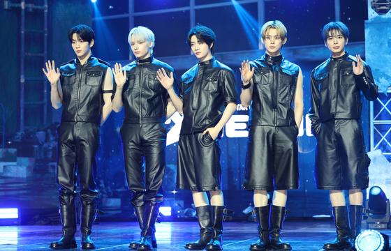 BTS 이을 동생들 출격…투바투·코르티스 배턴 터치 도전