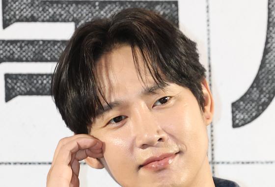 'AV 업로드 논란' 이후 첫 복귀…박성훈 "신중하고 엄중한 태도로 임해"