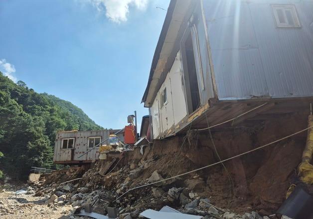 "비만 오면 몸이 오들오들"…폭우 '트라우마' 사로잡힌 가평 주민들