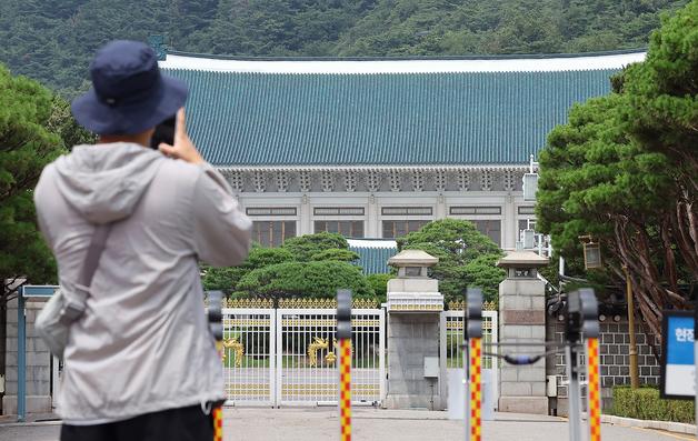 中 지도에 청와대·군기지 노출…靑 "명칭 삭제 등 즉시 보안조치 요청"