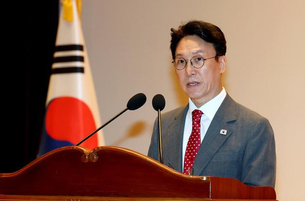  [뉴스1 PICK]빨간 넥타이 맨 김민석 "국민의 새벽 지키는 새벽 총리 되겠다"