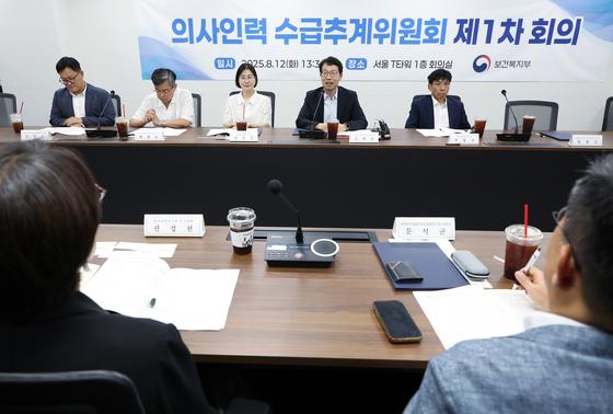 "1만명도, 3만명도 아니다"…추계위가 의사 부족 숫자를 고정하지 않은 이유