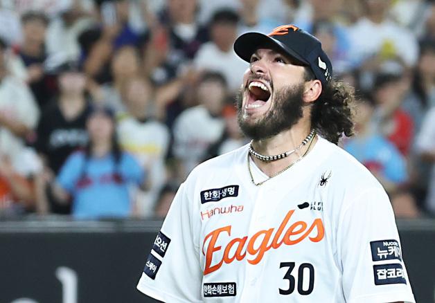 [뉴스1 PICK]한화 폰세, 역대 최소 경기 만에 200탈삼진 기록