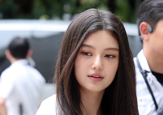 어도어 "계약해지 통보 뉴진스 다니엘, 위약벌 소송도 진행…민희진엔 손배소" 