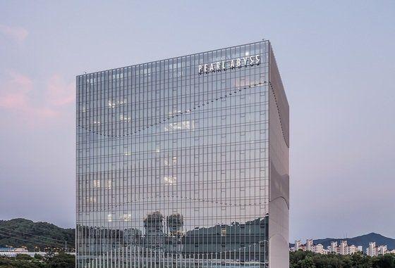 펄어비스, 붉은사막 흥행에도…연간 매출·영업익 전망치 하향
