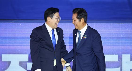 정청래·박찬대, 지선 앞두고 술자리…양문석 "어색함 풀어"