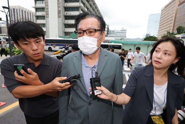 '김건희 게이트 발단' 건진법사, 정치자금법 위반 혐의…징역3년 구형