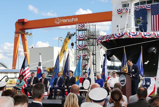 WSJ "한화 필리조선소, 10년 안에 연 2~3척 핵잠 건조 목표"