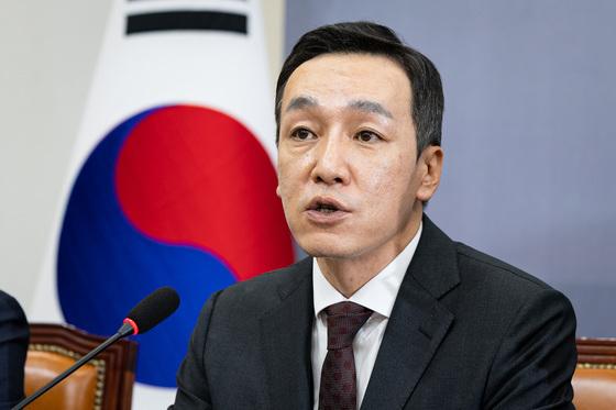 野 김민수 "75만 공무원을 '권력의 개' 만들 사생활 털기 TF"