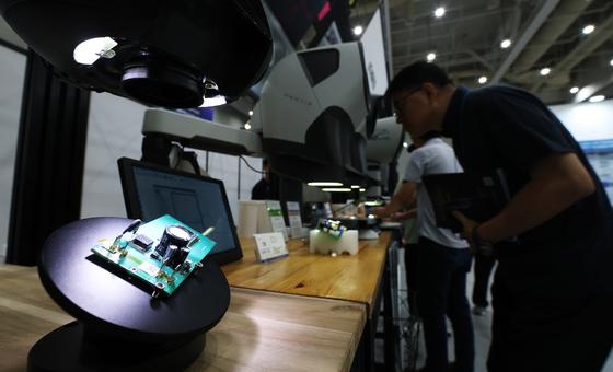 3분기 글로벌 반도체 장비 매출, 전년比 11%↑…中 출하 증가