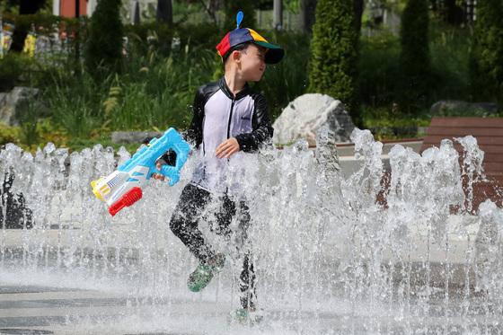 기후위기에 폭염특보 '중대 경보' 도입…재난성 호우 땐 '긴급문자'(종합)