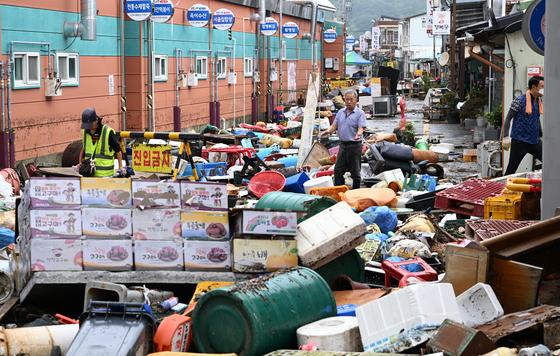 극한 폭염·폭우 이제 '뉴 노멀'…기후 마지노선 '1.5도' 붕괴 상태 고착화