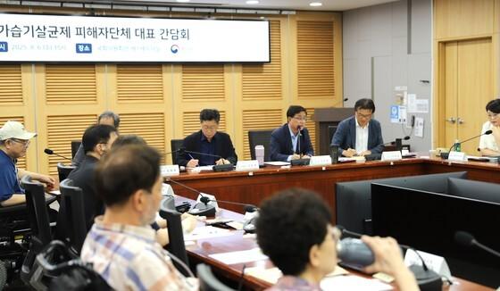 李, 가습기살균제 참사 국가책임 '재확인'…기후장관 "대통령 약속 이행"