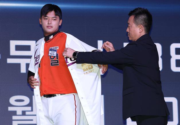  '학폭 논란' 키움 박준현, 1달 침묵 '서면사과 미이행'