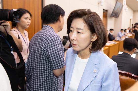  김용민, 나경원 향해 "사고 치고 법사위로 도망"…청문회 시작부터 고성