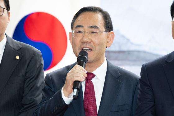 주호영 "당명 개정, 포대갈이…내용 안 바뀌면 효과 없어"