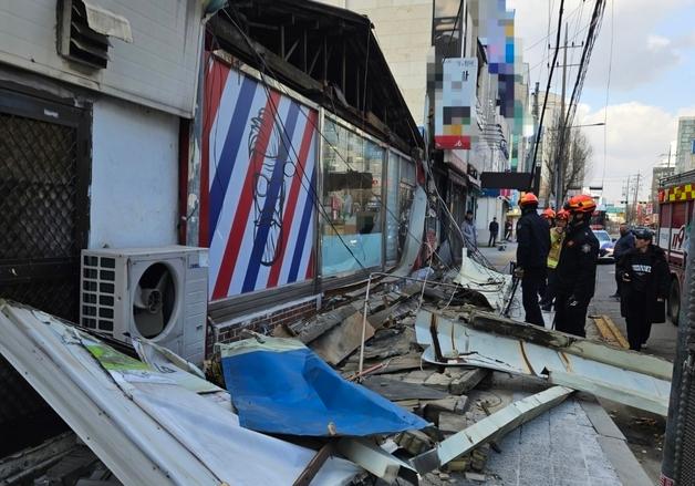 전국 강풍 피해 속출…간판 추락 1명 사망, 산불 잇따라(종합2보)