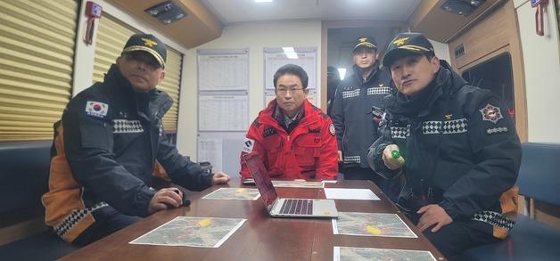 이철우 지사, 의성 산불 현장 지휘…"가용 자원 총동원해 조기 진화 총력"
